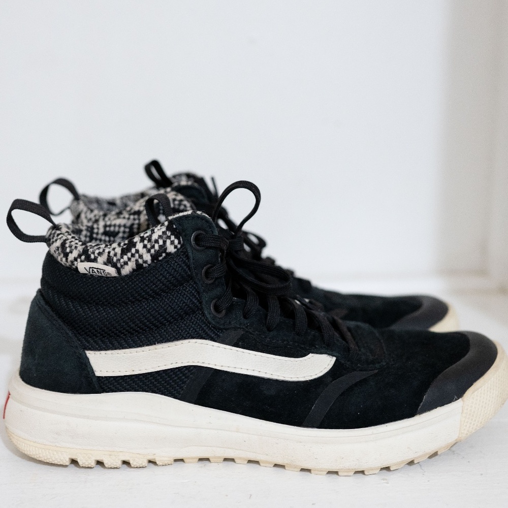 VANS Sneakers Ultrarange Hi DL MTE Mens 7 Womens 8.5 Black White Top Ultracush